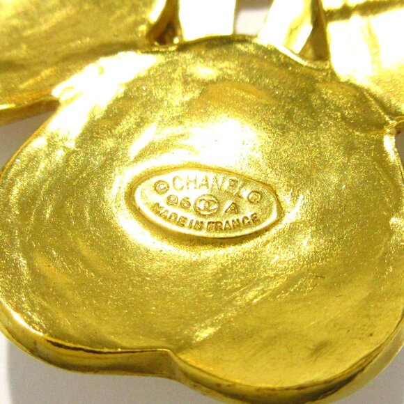 Auth CHANEL - Gold Hardware Brooch - Picture 4 of 6